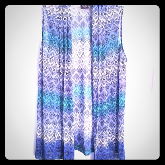 Flowing, patterned vest - Picture 1 of 3