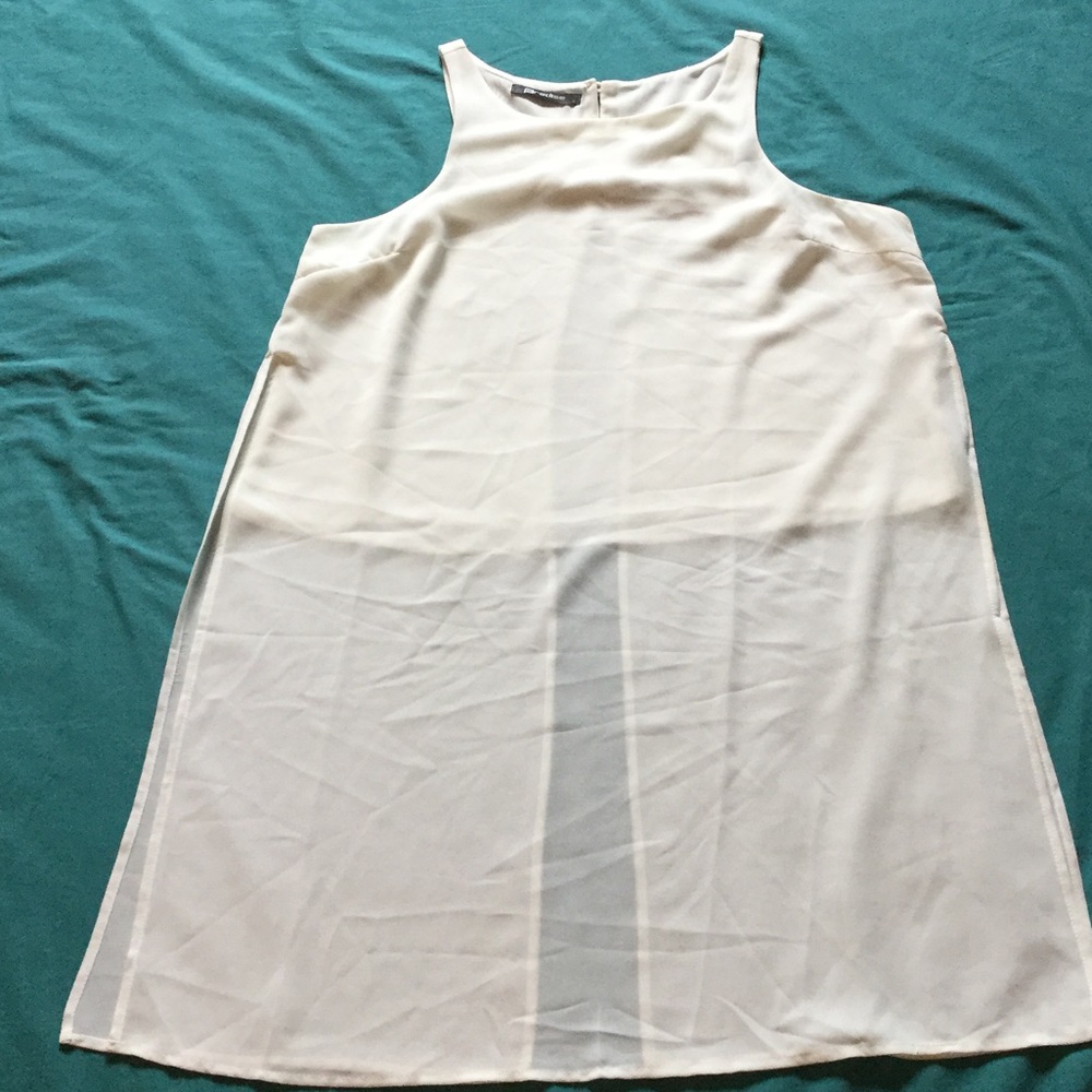 Layered white crop