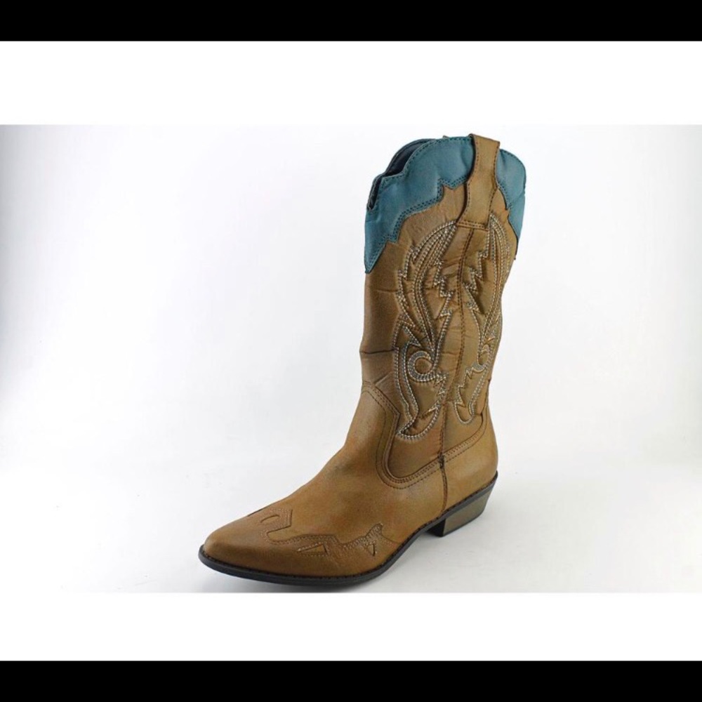Coconut blue and tan cowgirl boots