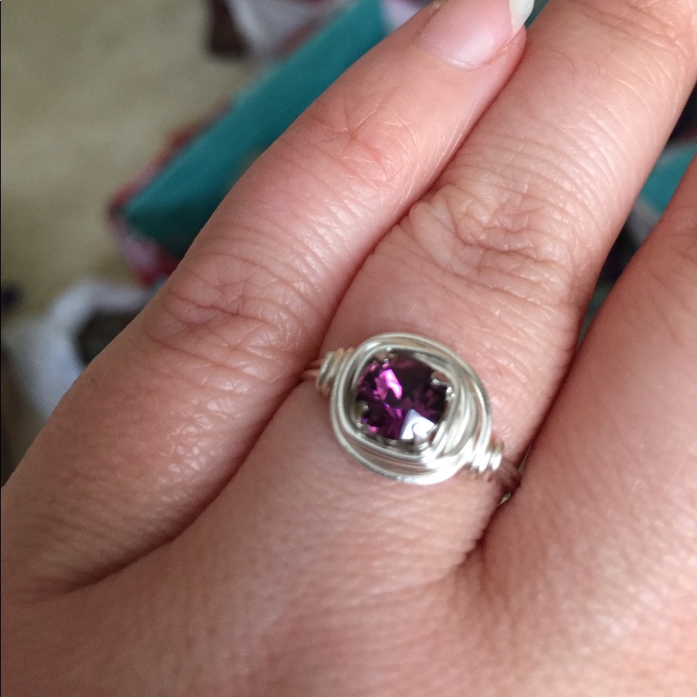 Size 9 amethyst silver wire ring