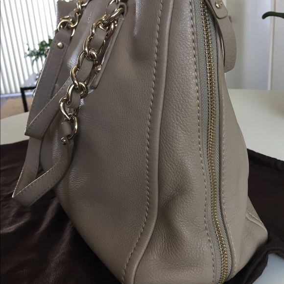 Kate Spade over the shoulder purse - Picture 2 of 3