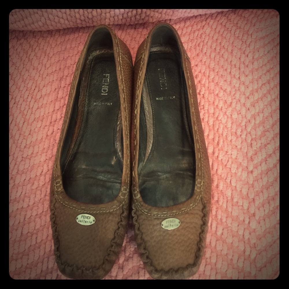 Fendi Flats size 39 1/2