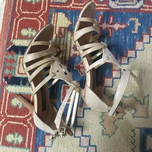 Ann Taylor size 6 sandals