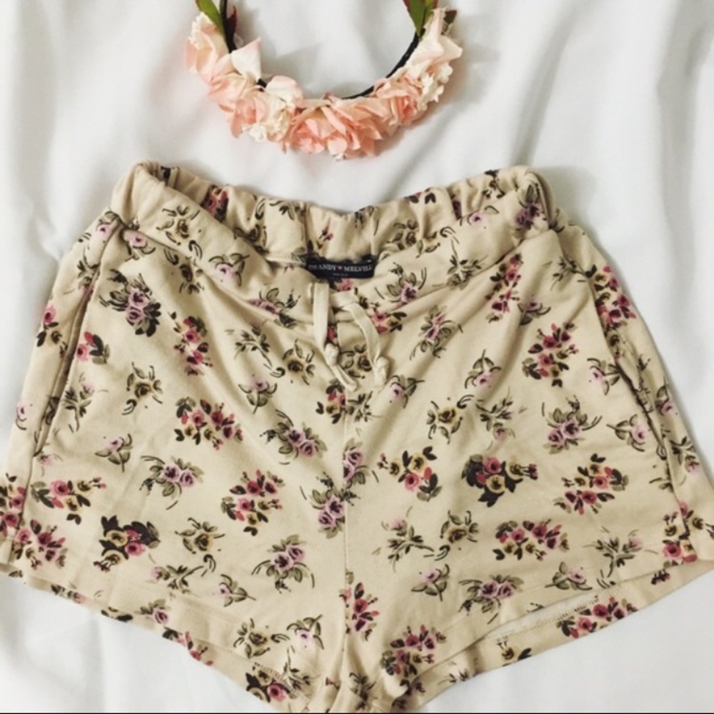 Brandy Melville floral shorts
