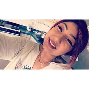 Meet your Posher, Leticia