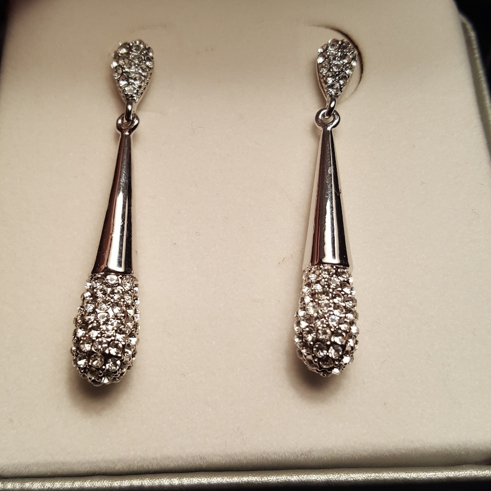 Rhinestone dangle earrings