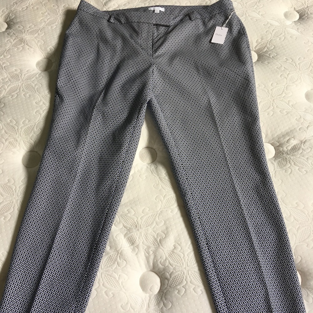 NWT Dalia Size 14 US Trousers/Pants