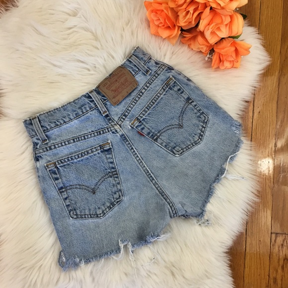🚫SOLD🚫🌸Vintage 512 Distressed Levi's Shorts 25 - Picture 5 of 6