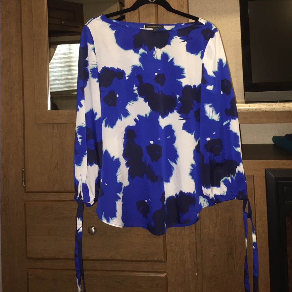 Banana republic blouse and trousers set