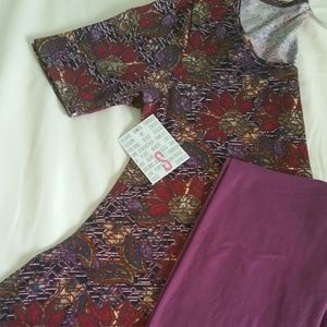 Lularoe Outfit Small Perfect BNWT and OS Leggings