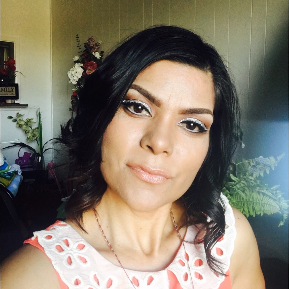 Meet your Posher, Luz