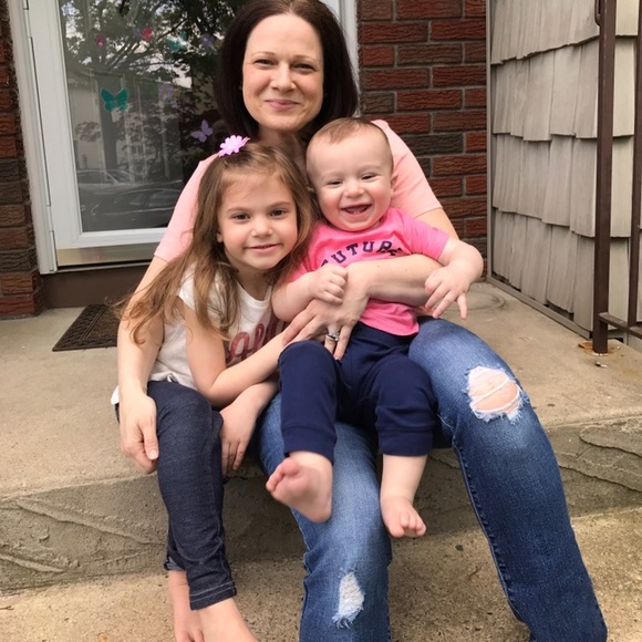 Meet your Posher, Candice - Picture 1 of 1