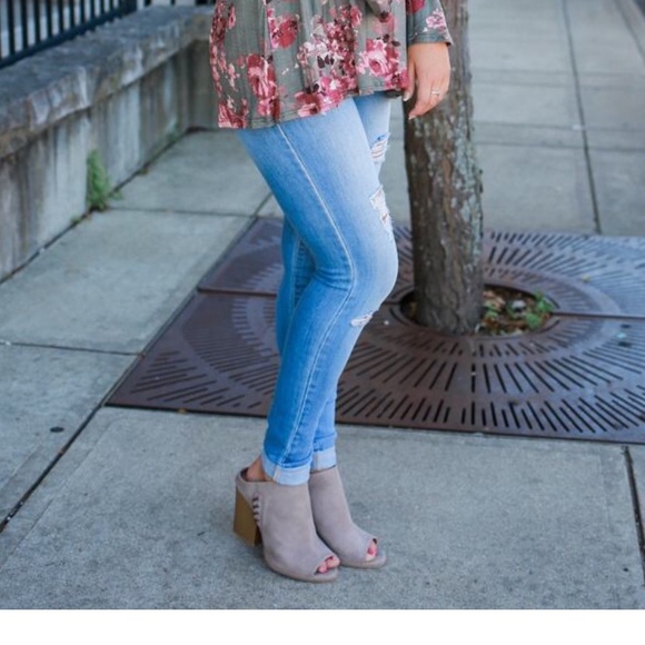 Mule - Picture 2 of 5