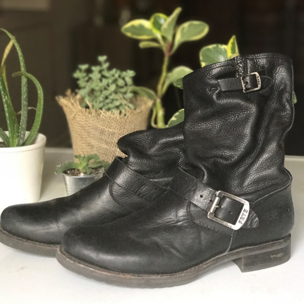 FRYE • VERONICA • SHORT BOOTIE