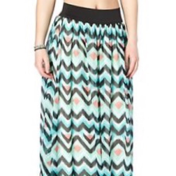 Rue21 Dresses & Skirts - RUE21 MAXI SKIRT