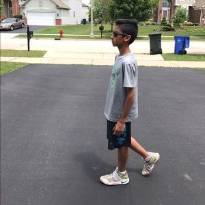 Meet your Posher, Raza