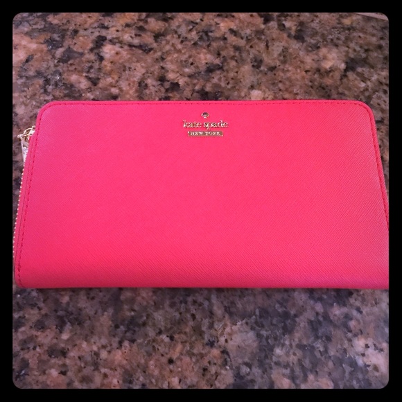 kate spade Handbags - New Kate Spade Cameron Street wallet
