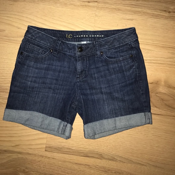 LC Lauren Conrad Pants - BOGO free Lauren Conrad size 4 shorts ! ❤️
