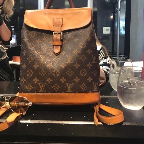 💥💥SOLD 💥💥 Authentic Louis Vuitton Special Soho - Picture 2 of 8