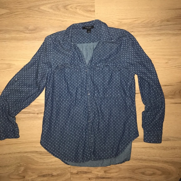 Nine West Tops - BUNDLE ONLYNine West long sleeve button down shirt