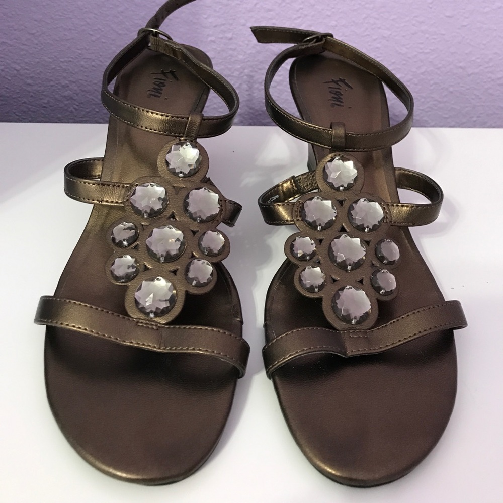 Metallic Wedge