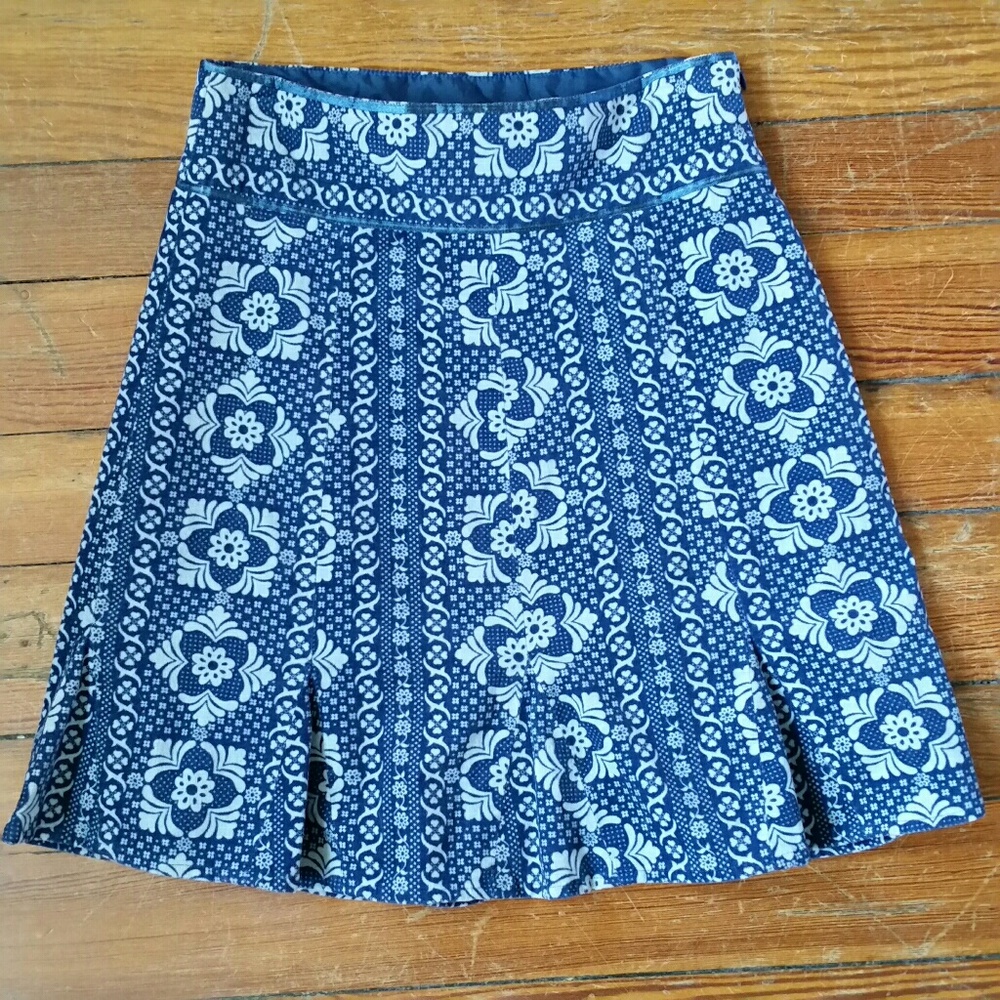 Blue patterned Fossil velour skirt