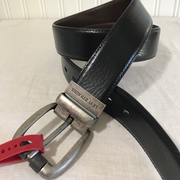 Size 30 Levi's Leather Brown/Black reversible Belt - Picture 2 of 8
