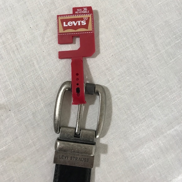 Size 30 Levi's Leather Brown/Black reversible Belt - Picture 8 of 8