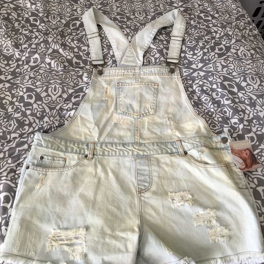 Kittenish Jessie James Decker Overalls
