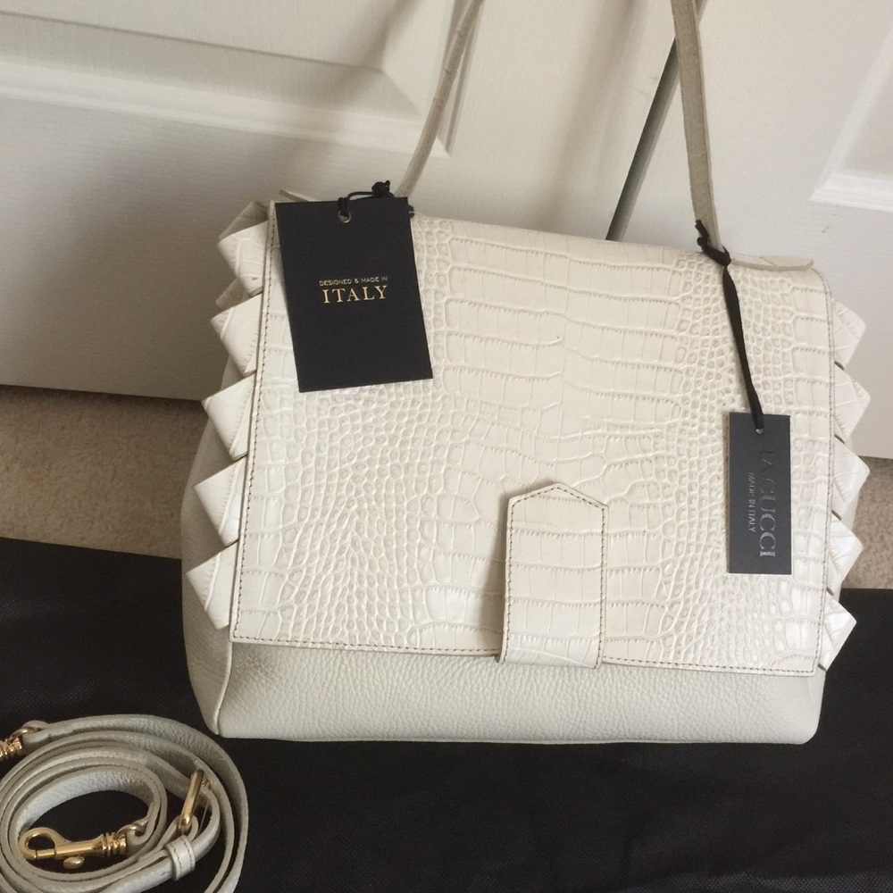 IACUCCI made in Italy leather bag
