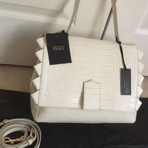 IACUCCI made in Italy leather bag