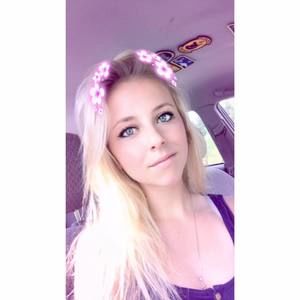 Meet your Posher, Abby