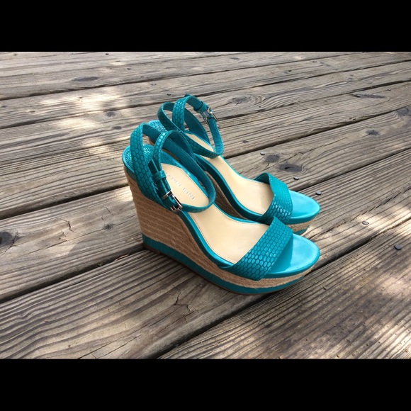 Gianni Bini Shoes - 💙GIANNI BINI 💙 Wedges sz 8 1/2