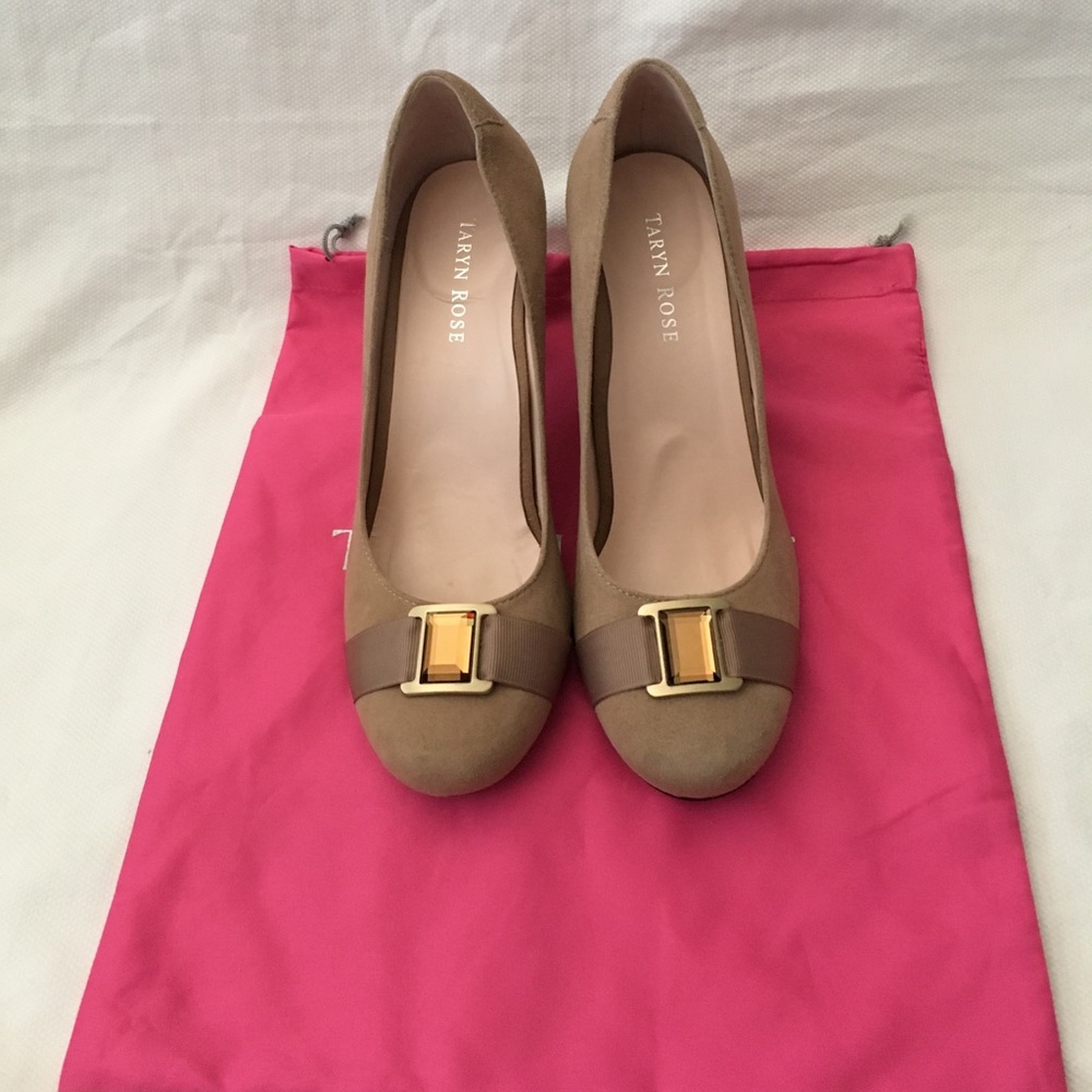 Taryn Rose pumps