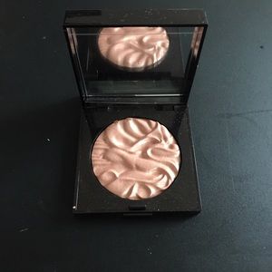 Laura Mercier Face Illuminator Powder