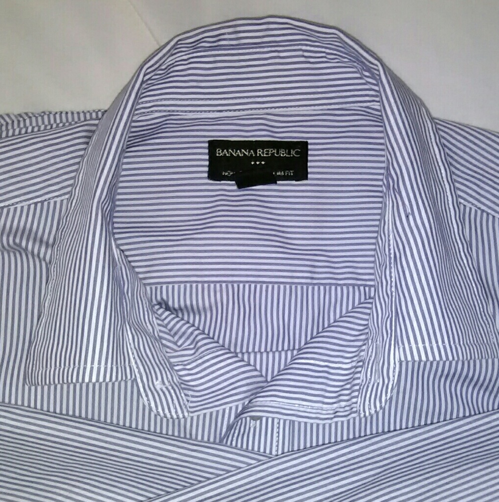 Banana republic button down long sleeve med