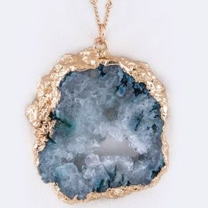 HP🎉 Gold Dipped Druzy Necklace