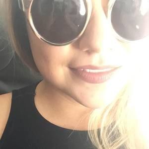 Meet your Posher, Selina