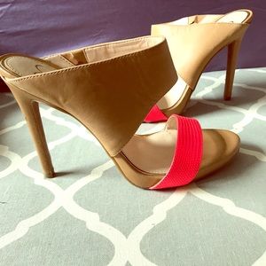 Jessica Simpson heels