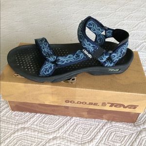 Teva Hurricane sandals
