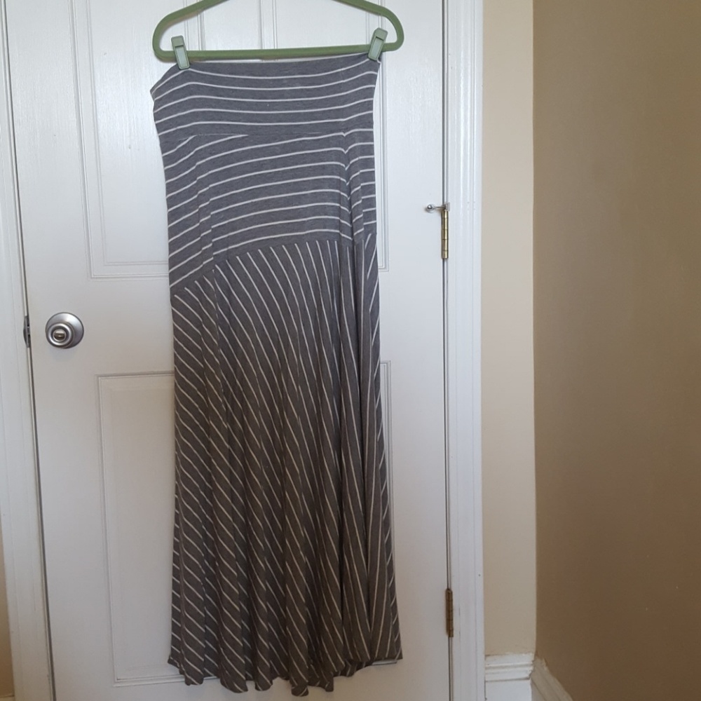 Super flowy maxi skirt