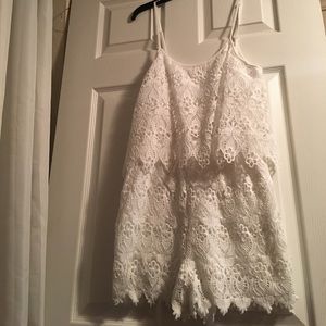 Size M white lace romper
