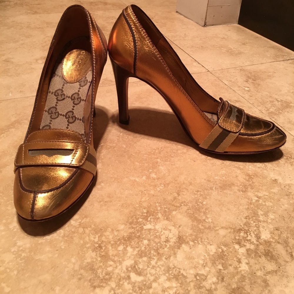 Gucci metallic heels