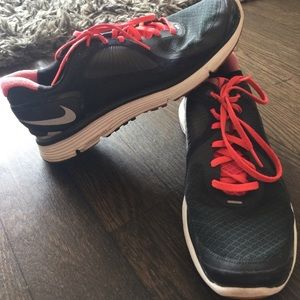 Nike Lunareclipse Sneakers