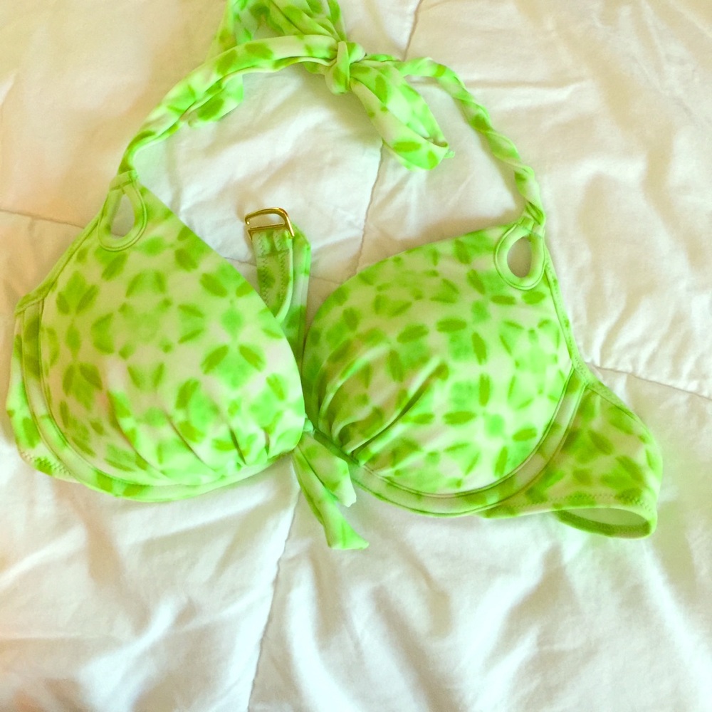 Bombshell bikini top