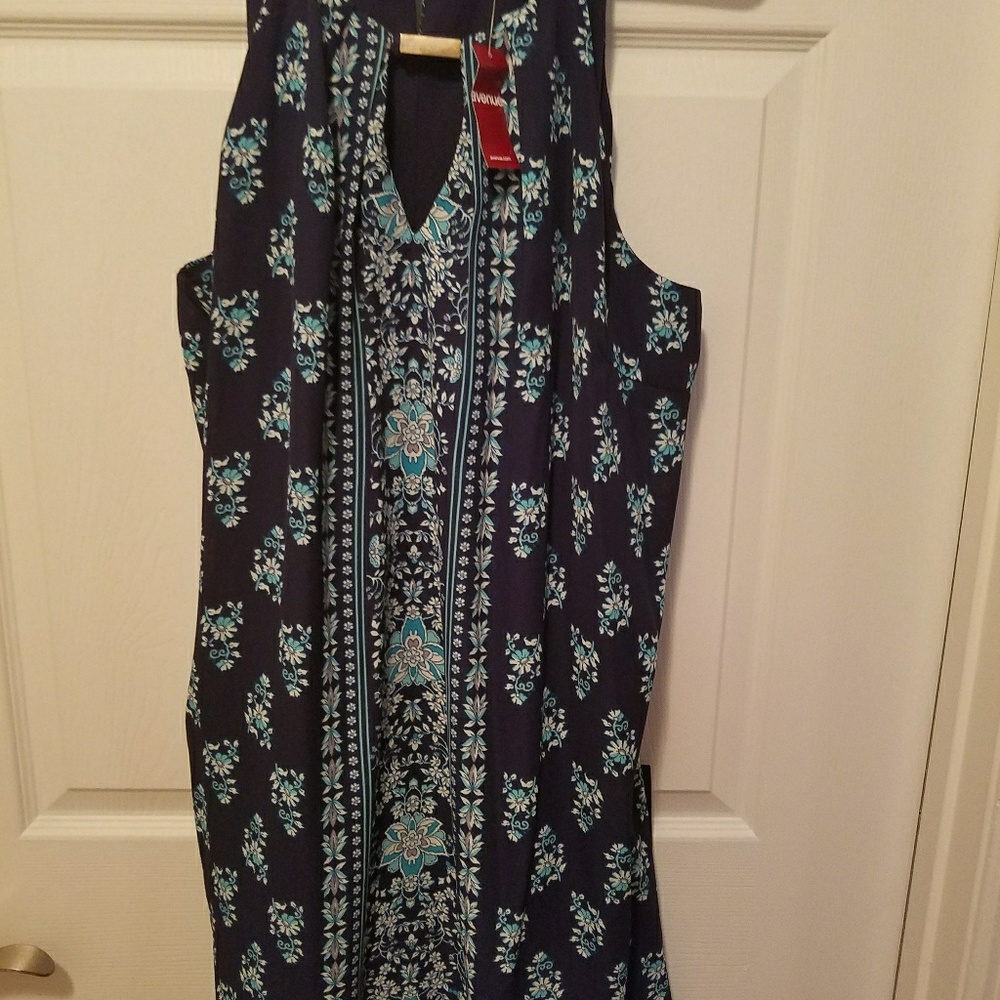 Multiple color blue A-line sheath