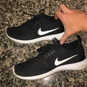 Women's Nike juvinate