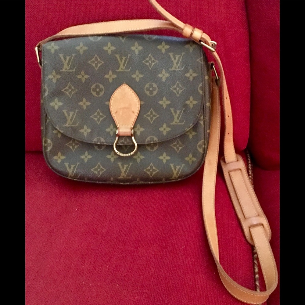 Authentic Louis Vuitton shoulder bag. #SD1904.