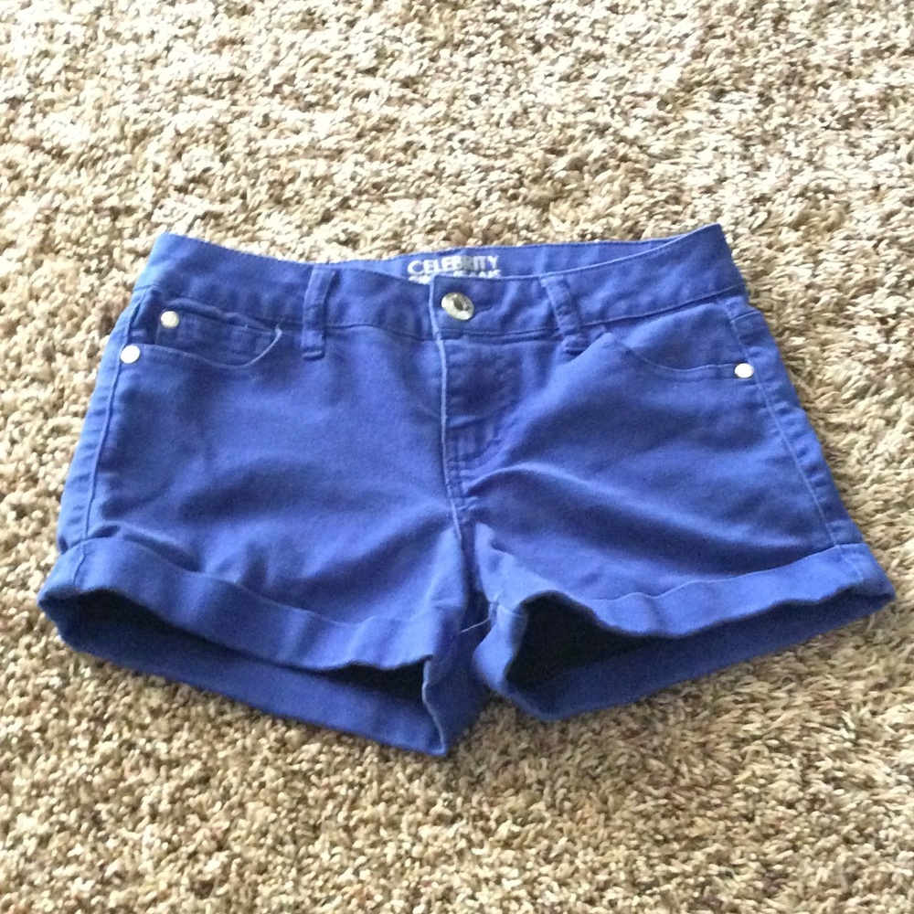 Celebrity pink blue shorts