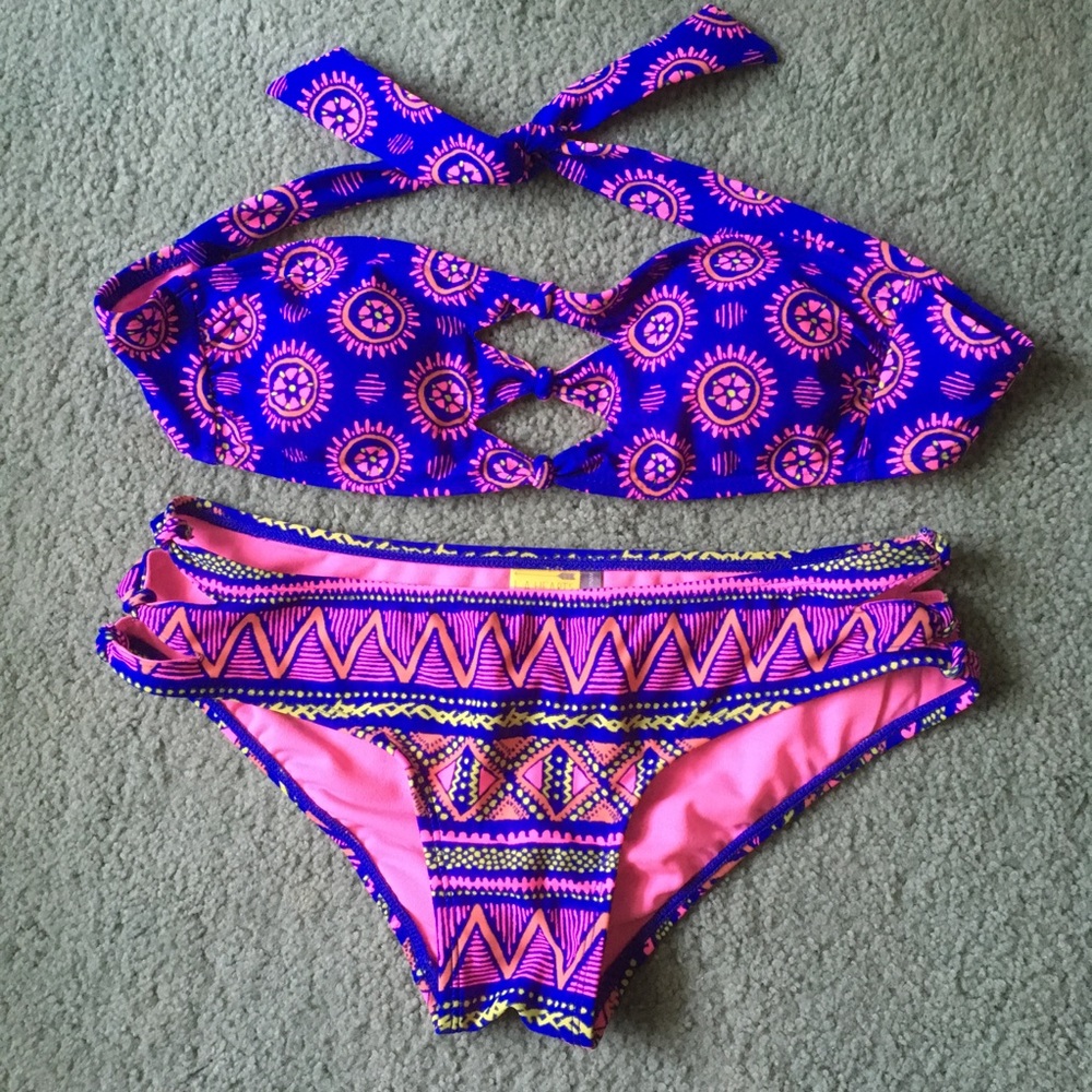 Knot Front cut out purple bandeau bikini set